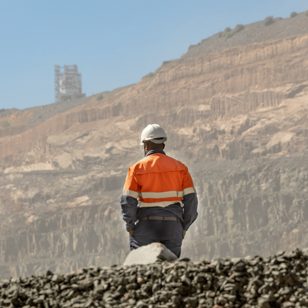 How to Create a Winning LinkedIn Profile for the Energy, Construction, and Resources Sectors